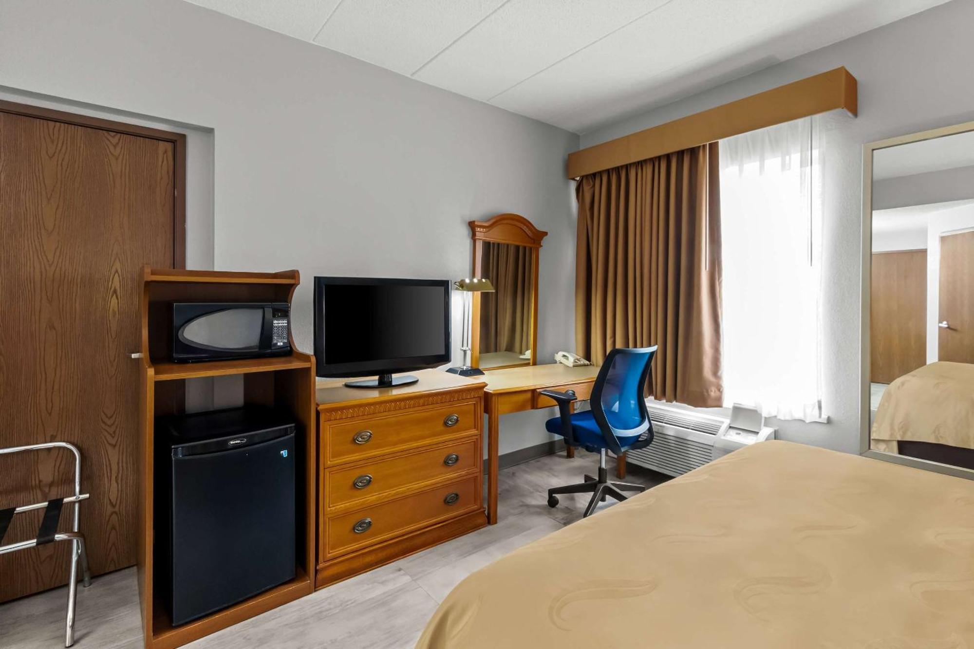 Quality Inn & Suites Cvg Airport Erlanger Exterior foto